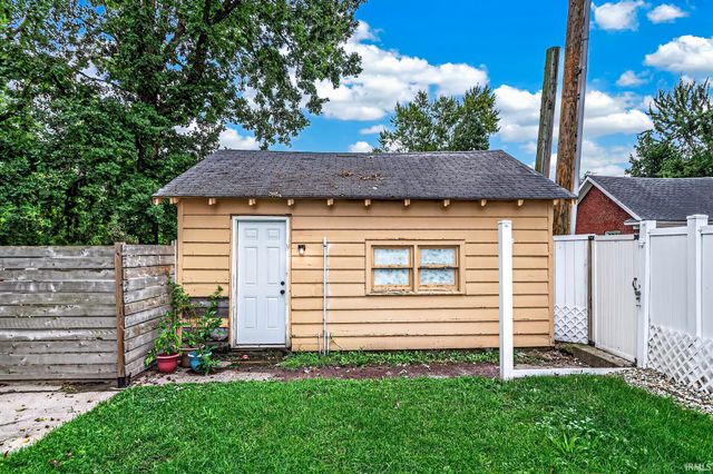 303 W Rudisill Boulevard, Fort Wayne, IN 46807