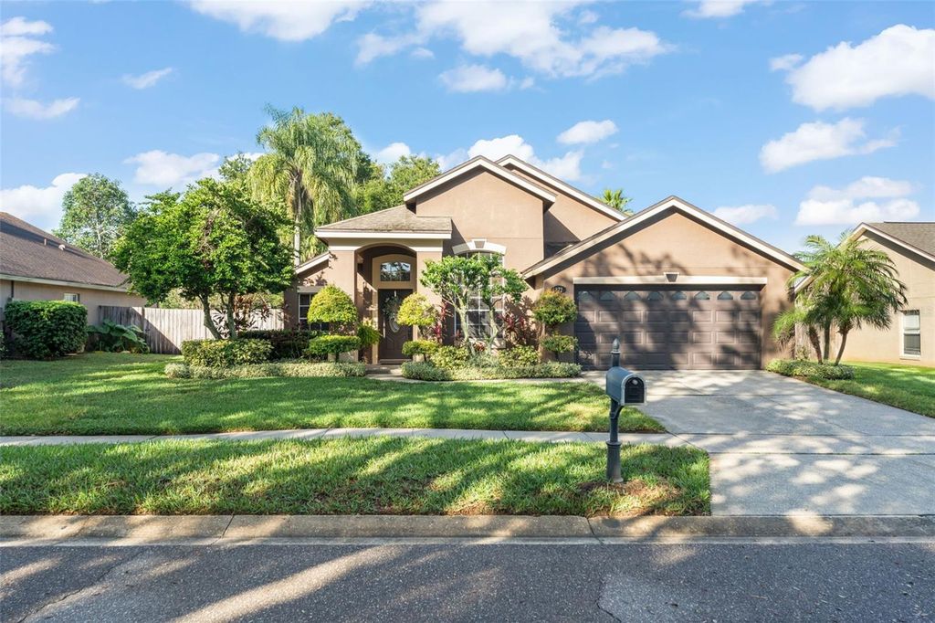 872 LAKE JACKSON CIRCLE, Apopka, FL 32703