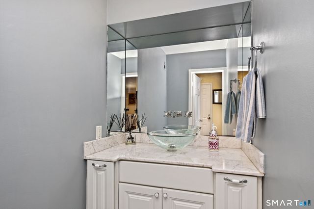 65 Glenbrook Road APT 6C, Stamford, CT 06902