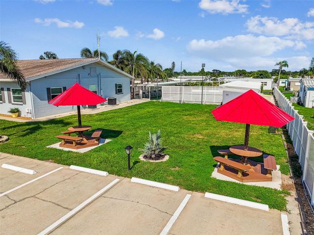 12651 SEMINOLE BOULEVARD 35, Largo, FL 33778