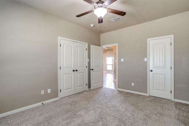 140 Champion Court, Weatherford, TX 76087