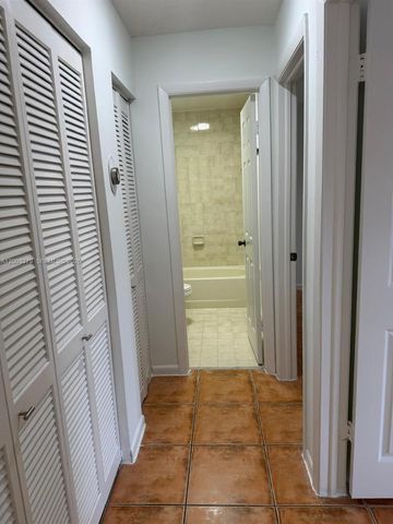 9123 SW 149th Ct, Miami, FL 33196