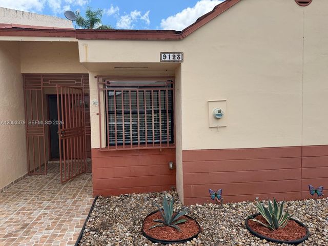 9123 SW 149th Ct, Miami, FL 33196