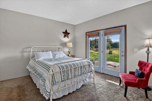 1329 W Paradise Rd, Spokane, WA 99224