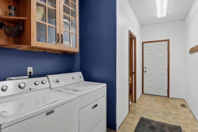 1329 W Paradise Rd, Spokane, WA 99224