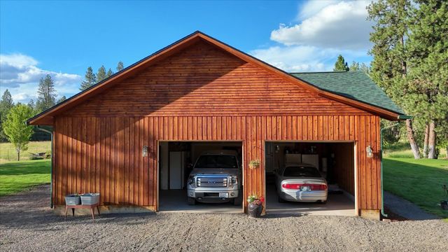 1329 W Paradise Rd, Spokane, WA 99224