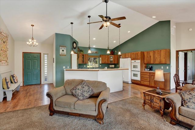 1329 W Paradise Rd, Spokane, WA 99224
