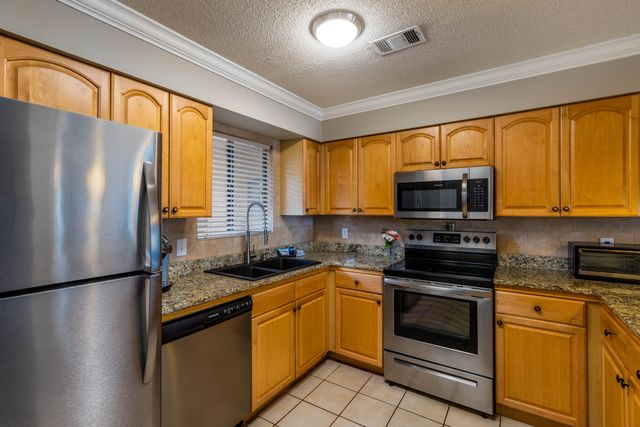 7453 Sunset Harbor Drive 2-107, Navarre, FL 32566