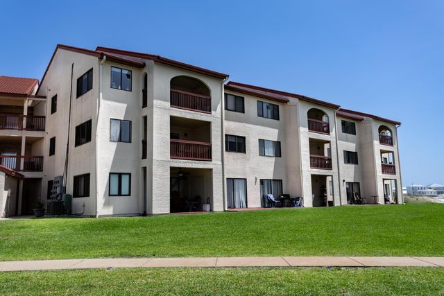 7453 Sunset Harbor Drive 2-107, Navarre, FL 32566