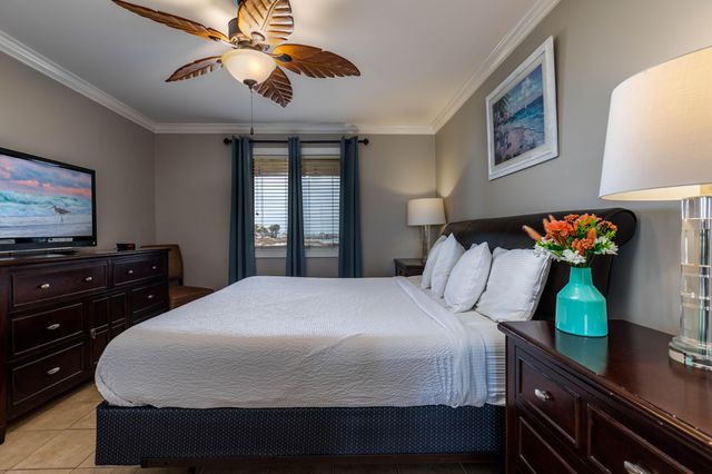 7453 Sunset Harbor Drive 2-107, Navarre, FL 32566