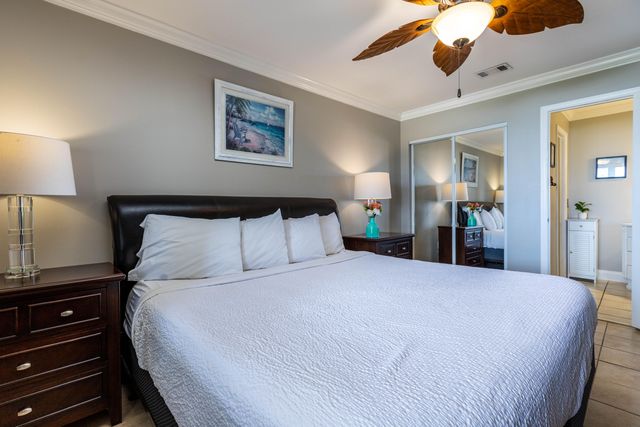 7453 Sunset Harbor Drive 2-107, Navarre, FL 32566