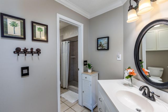 7453 Sunset Harbor Drive 2-107, Navarre, FL 32566