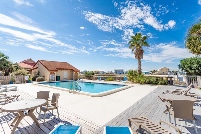 7453 Sunset Harbor Drive 2-107, Navarre, FL 32566