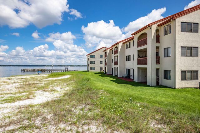 7453 Sunset Harbor Drive 2-107, Navarre, FL 32566