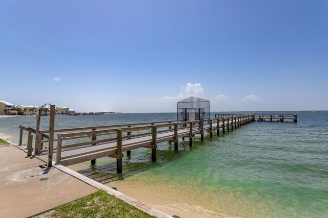 7453 Sunset Harbor Drive 2-107, Navarre, FL 32566