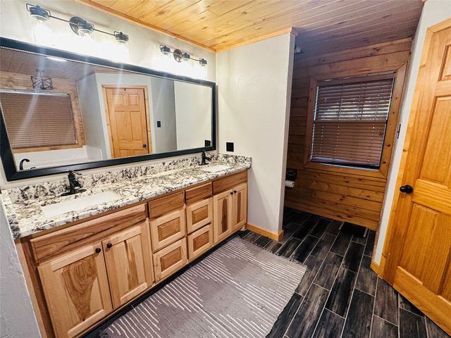 637 County Road 4420, Winnsboro, TX 75494