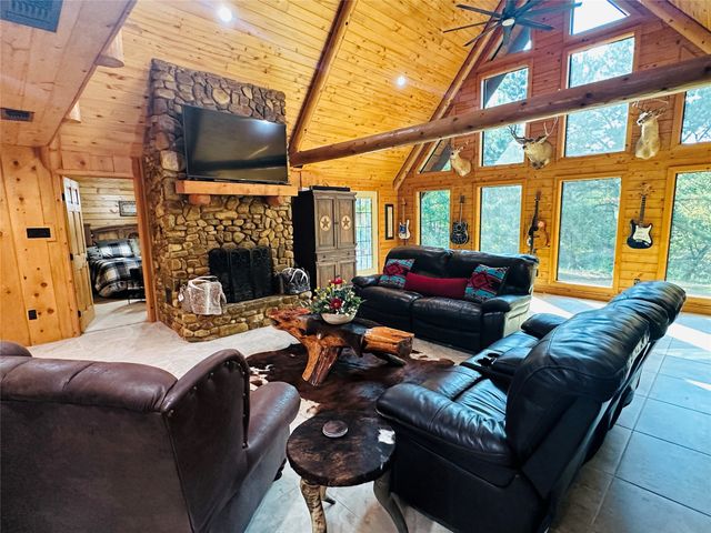 637 County Road 4420, Winnsboro, TX 75494