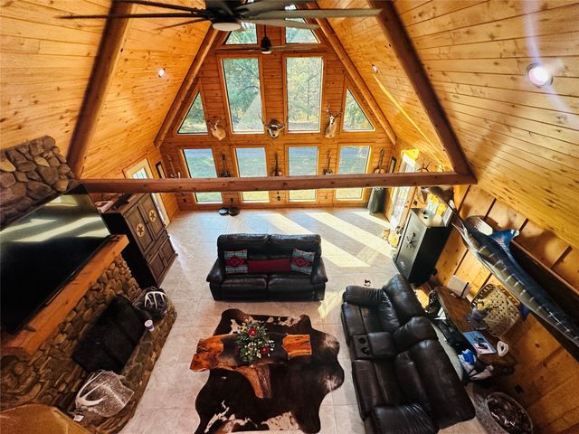 637 County Road 4420, Winnsboro, TX 75494