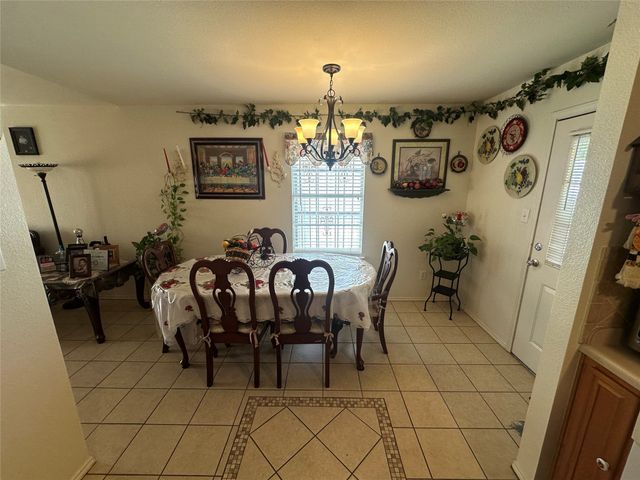 916 Algonquin Drive, Dallas, TX 75217