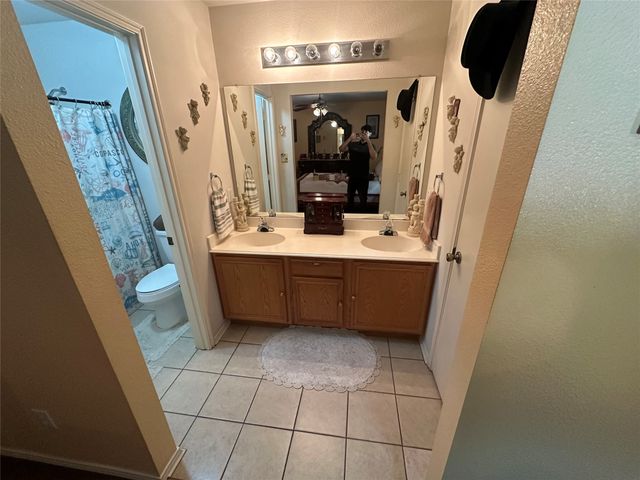 916 Algonquin Drive, Dallas, TX 75217