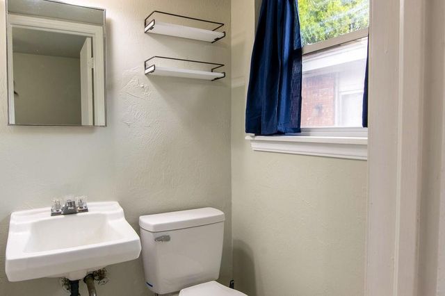 4321 Epperly Drive, Del City, OK 73115