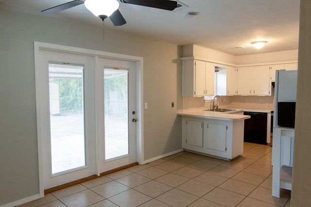 4321 Epperly Drive, Del City, OK 73115