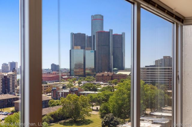 1300 E Lafayette Street 905, Detroit, MI 48207