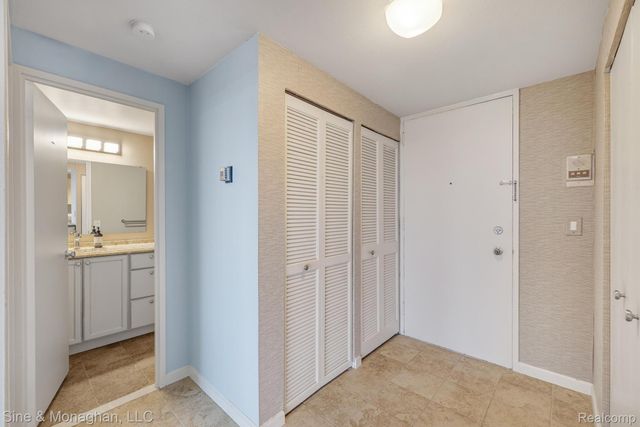 1300 E Lafayette Street 905, Detroit, MI 48207