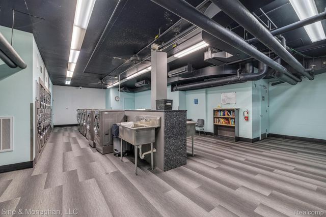 1300 E Lafayette Street 905, Detroit, MI 48207