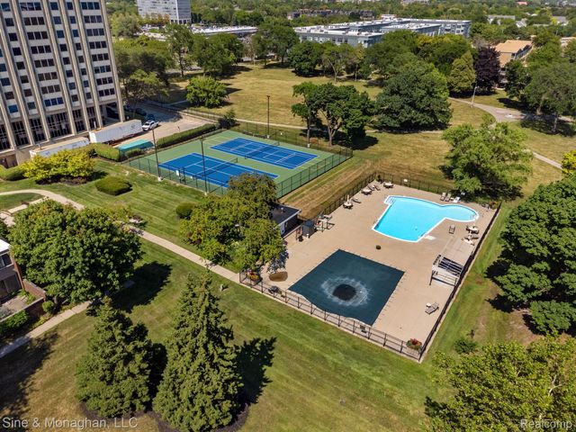 1300 E Lafayette Street 905, Detroit, MI 48207