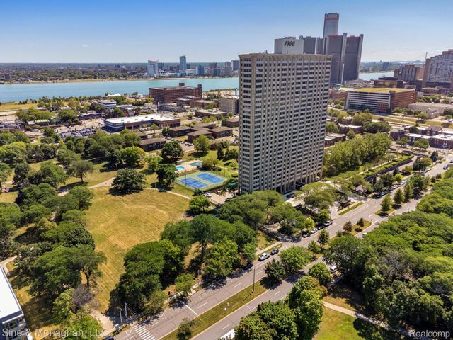 1300 E Lafayette Street 905, Detroit, MI 48207