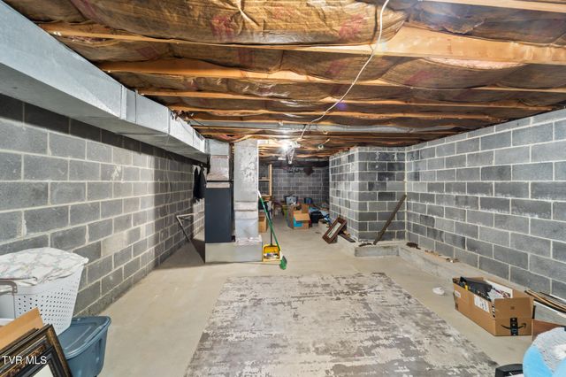 19301 Pleasant View Drive, Abingdon, VA 24211