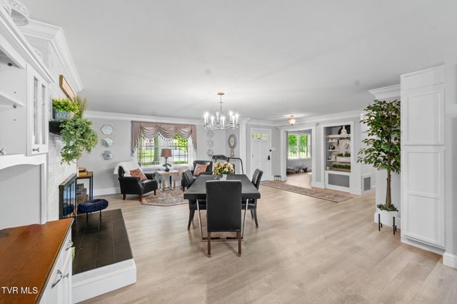 19301 Pleasant View Drive, Abingdon, VA 24211