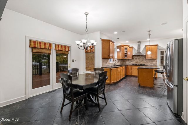 2027 Dobie Lane, Guilderland, NY 12303