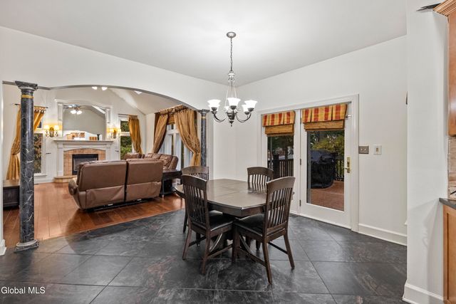 2027 Dobie Lane, Guilderland, NY 12303