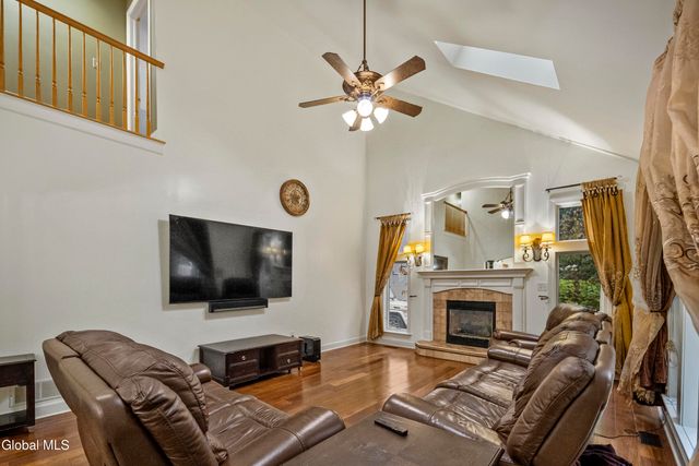 2027 Dobie Lane, Guilderland, NY 12303