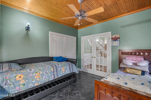 2027 Dobie Lane, Guilderland, NY 12303