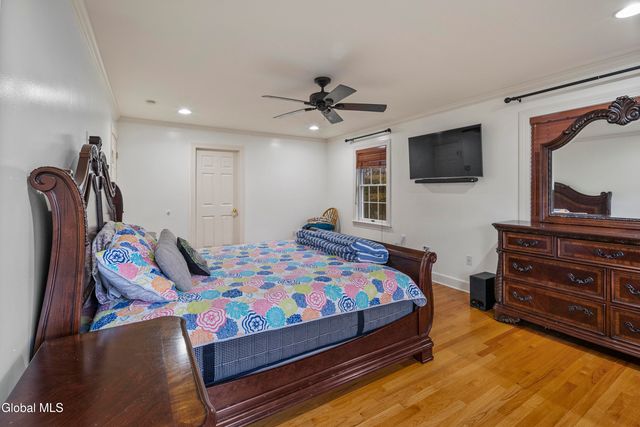 2027 Dobie Lane, Guilderland, NY 12303