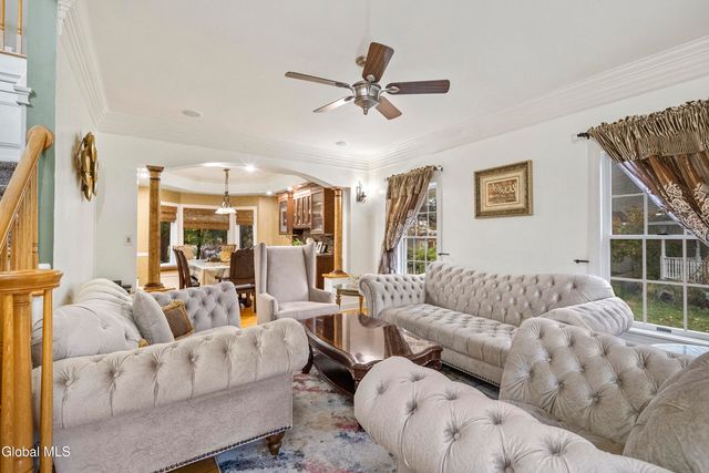 2027 Dobie Lane, Guilderland, NY 12303