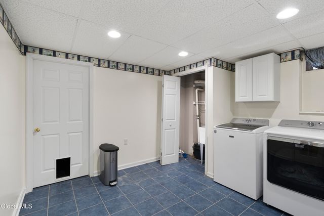 2027 Dobie Lane, Guilderland, NY 12303