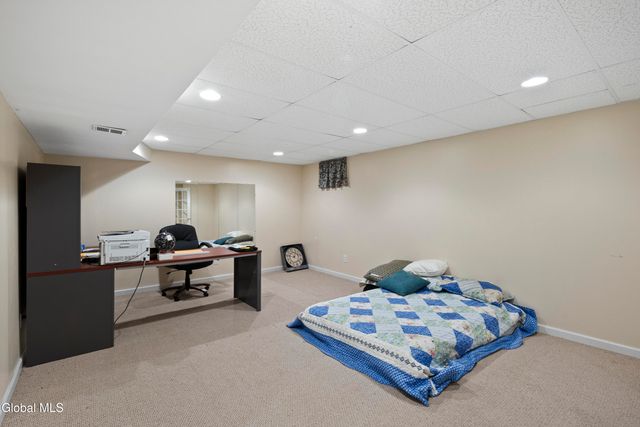 2027 Dobie Lane, Guilderland, NY 12303