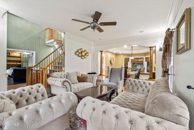 2027 Dobie Lane, Guilderland, NY 12303