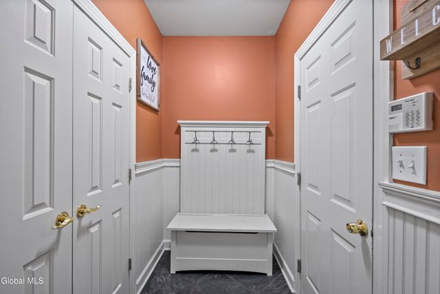 2027 Dobie Lane, Guilderland, NY 12303