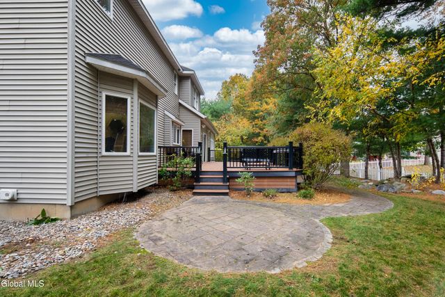 2027 Dobie Lane, Guilderland, NY 12303