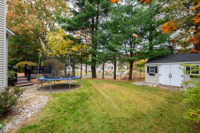 2027 Dobie Lane, Guilderland, NY 12303