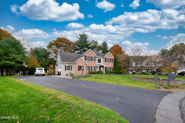 2027 Dobie Lane, Guilderland, NY 12303