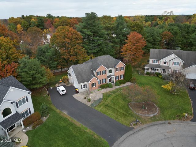 2027 Dobie Lane, Guilderland, NY 12303