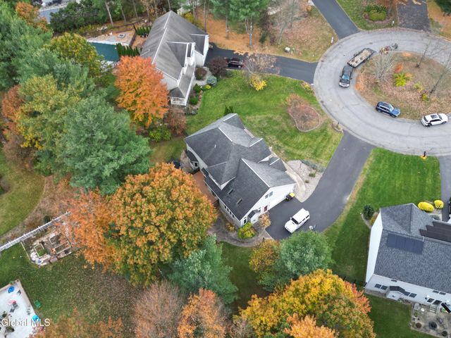 2027 Dobie Lane, Guilderland, NY 12303
