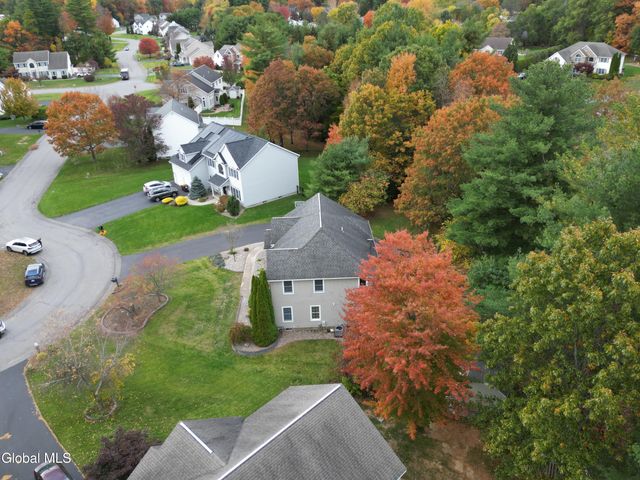 2027 Dobie Lane, Guilderland, NY 12303