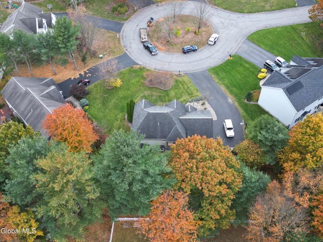 2027 Dobie Lane, Guilderland, NY 12303